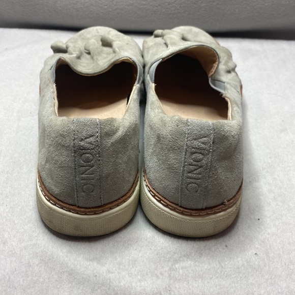 Vionic khaki suede slip on loafers size 9 - Picture 3 of 6